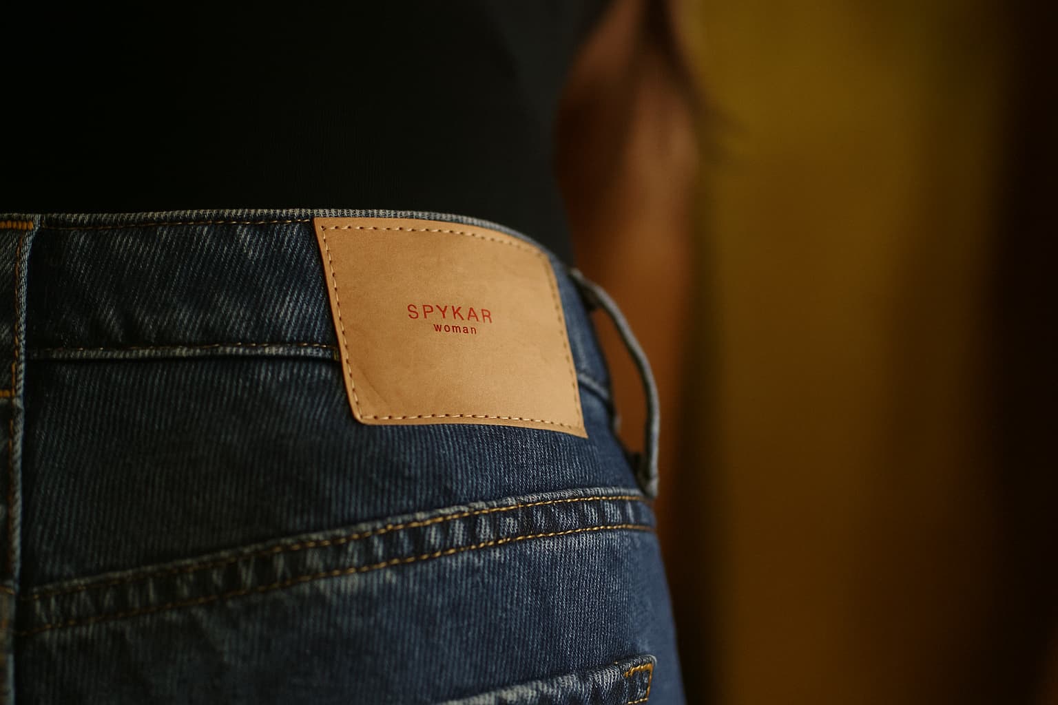 Spykar woman wearing jeans_1